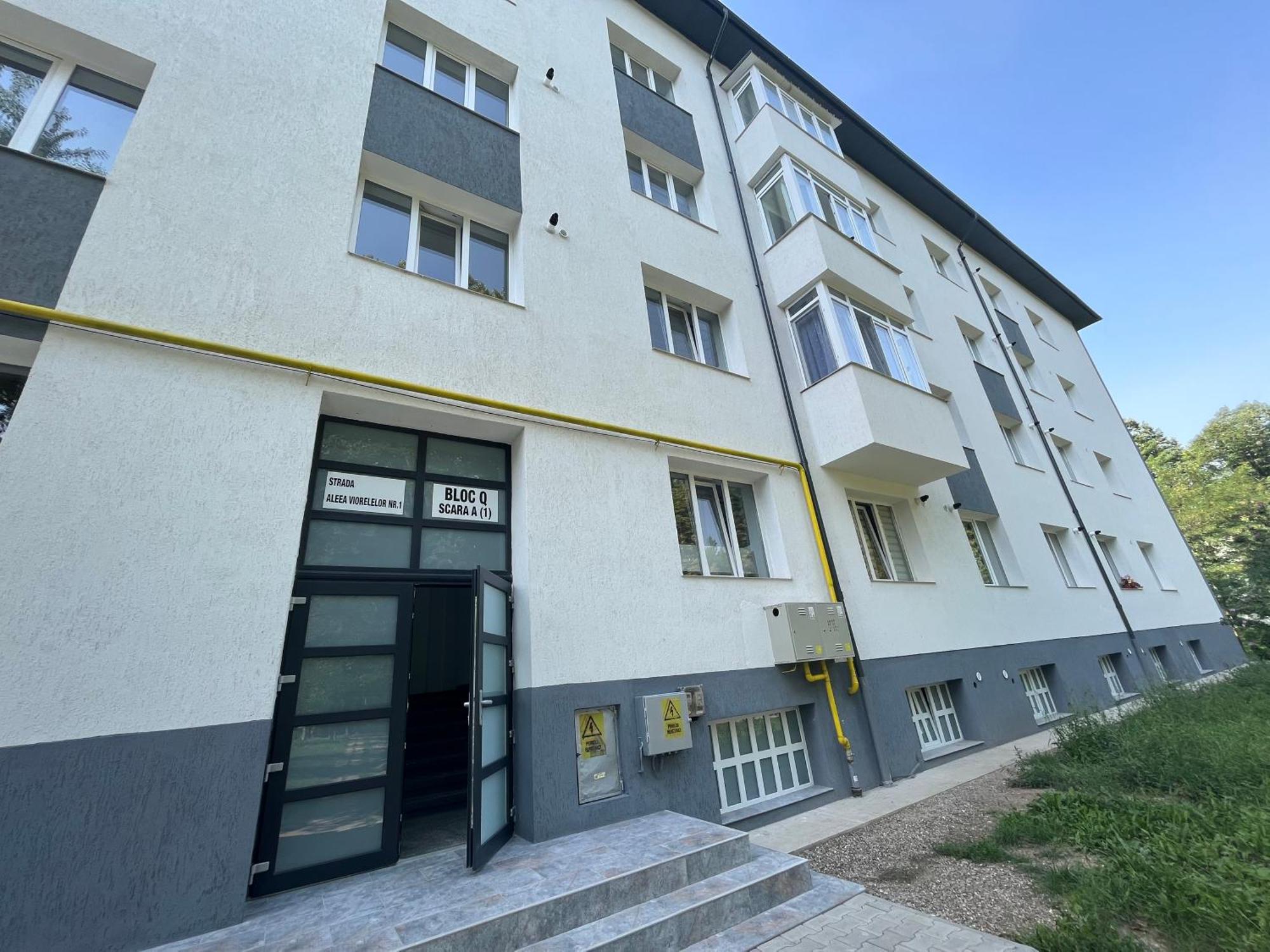 Vert Studio Onesti Exteriér fotografie